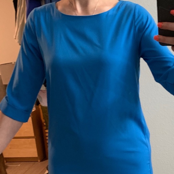 Blue silk like material shift dress - Picture 3 of 5